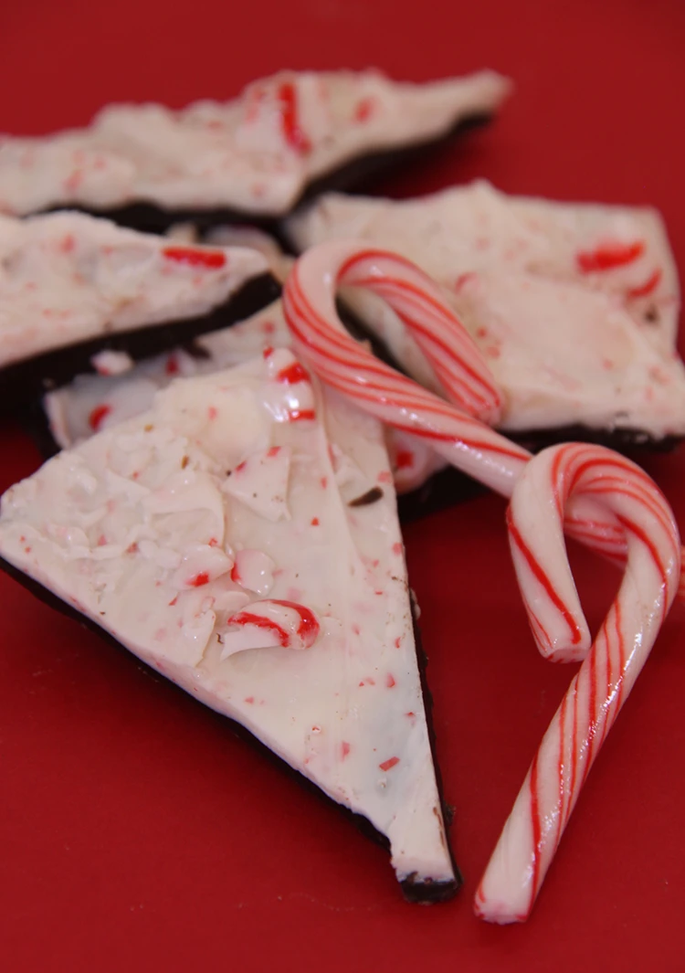 Easy Peppermint Bark
