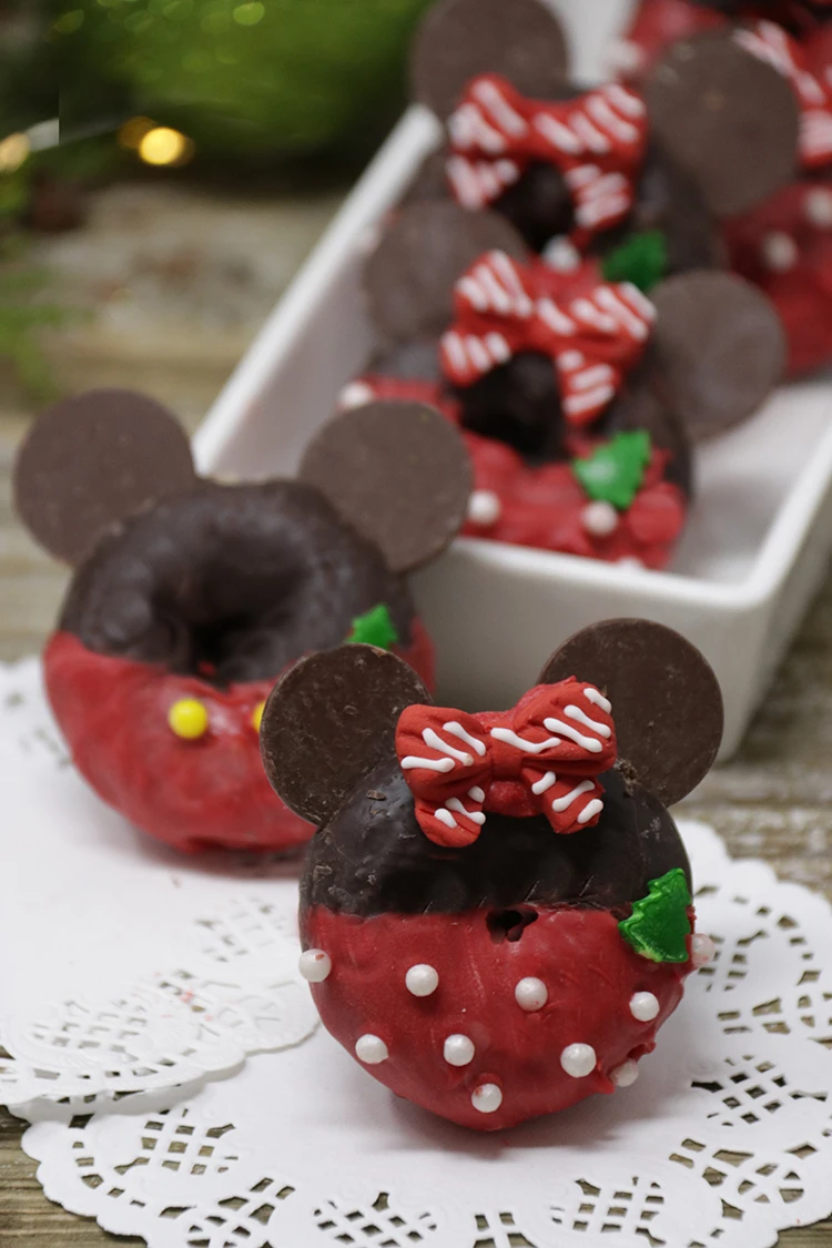 Mickey and Minnie Holiday Donuts