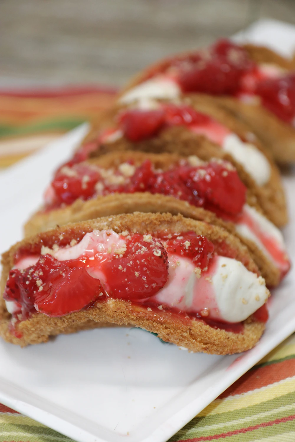 Strawberry Cheesecake Mini Tacos