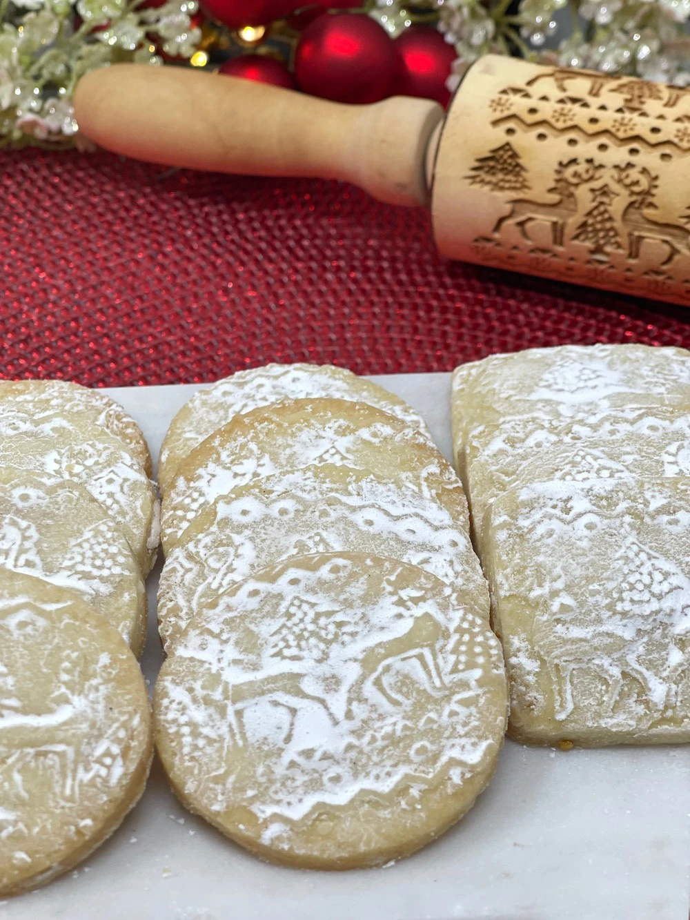 Embossed Holiday Shortbread Cookies