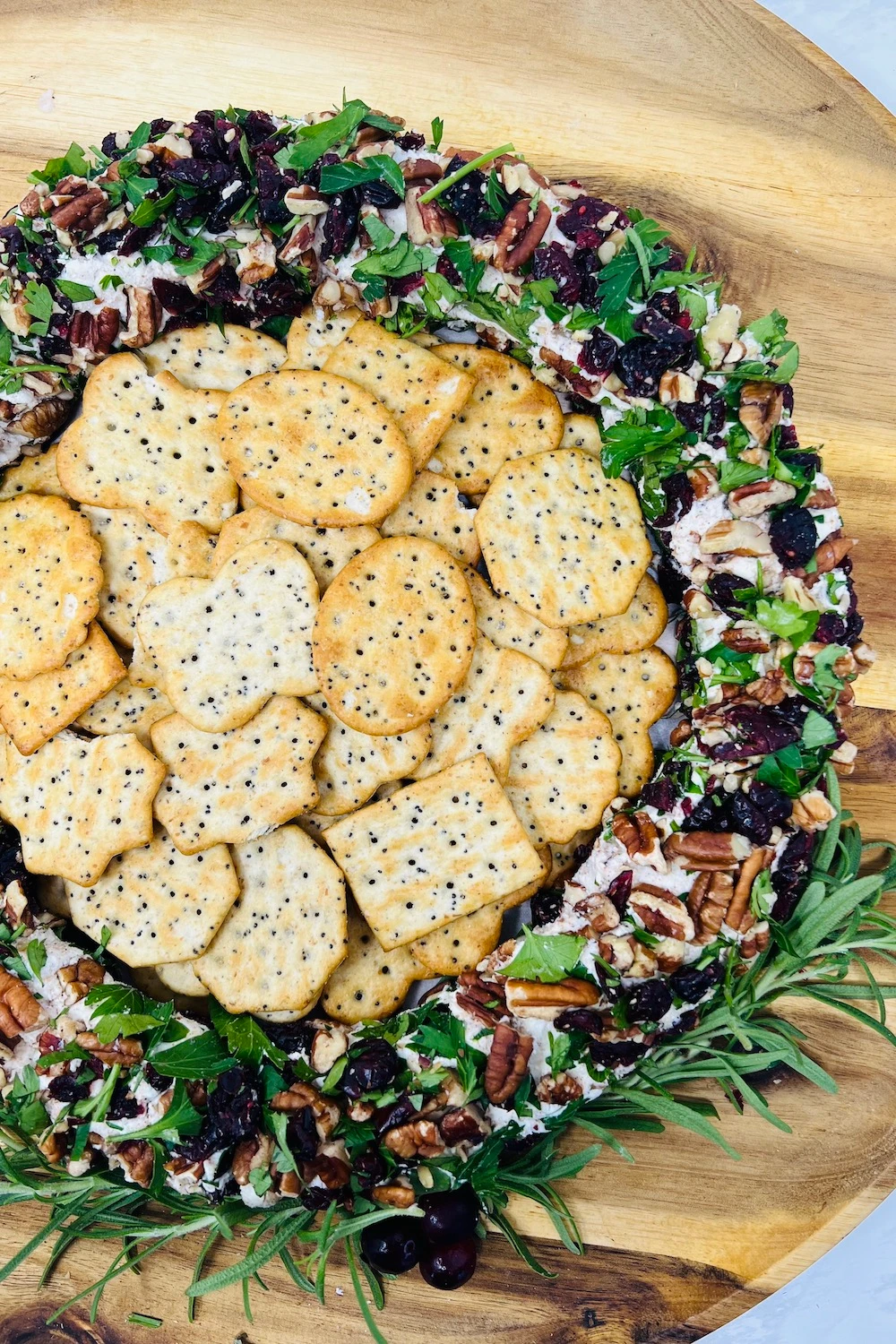 Cranberry Pecan Goat Cheese Wreath Spread