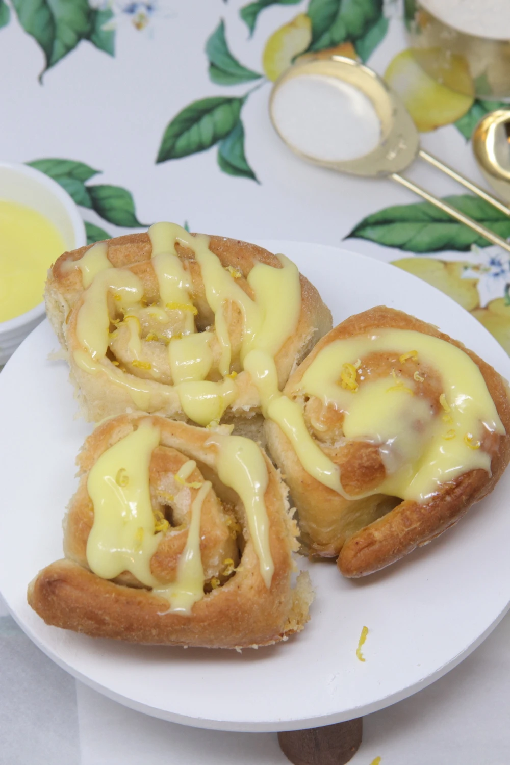Lemon Sweet Rolls